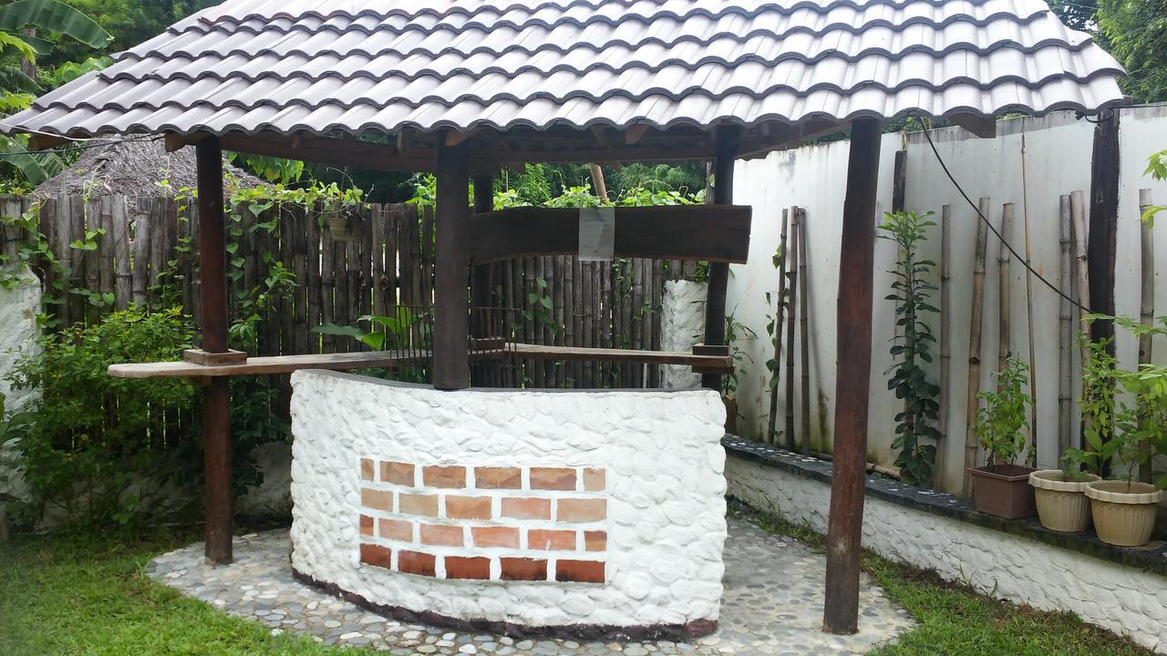 Casa Mia Resort Puerto Galera Ngoại thất bức ảnh
