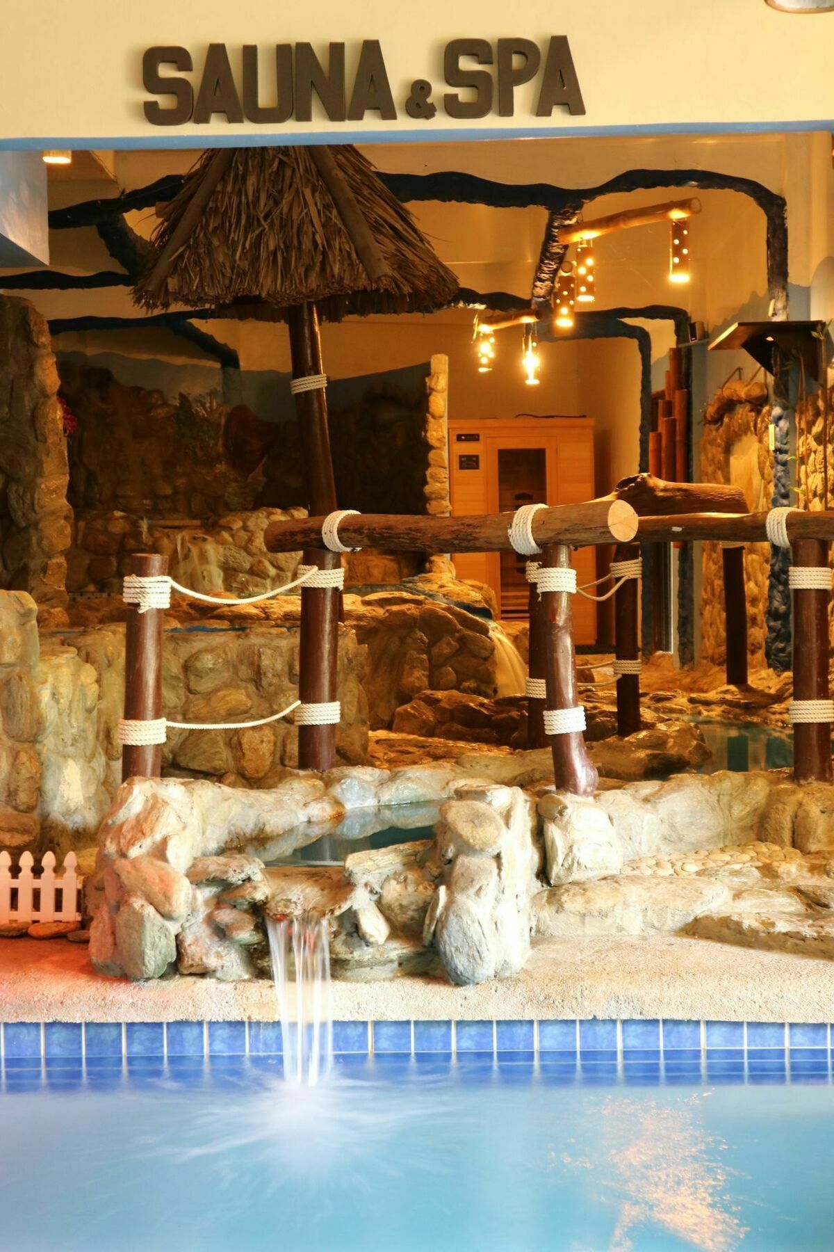 Casa Mia Resort Puerto Galera Ngoại thất bức ảnh